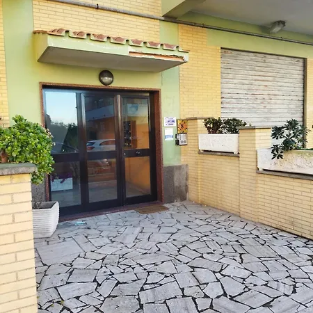 Apartment Fabio House Per Uso Turistico Fiumicino