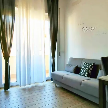 Apartment Fabio House Per Uso Turistico Fiumicino